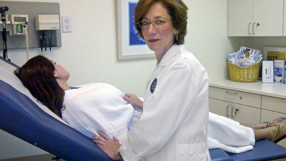 Ruth Oratz, MD, provides personalized treatment to patients with breast cancer at NYU Langone’s Perlmutter Cancer Center