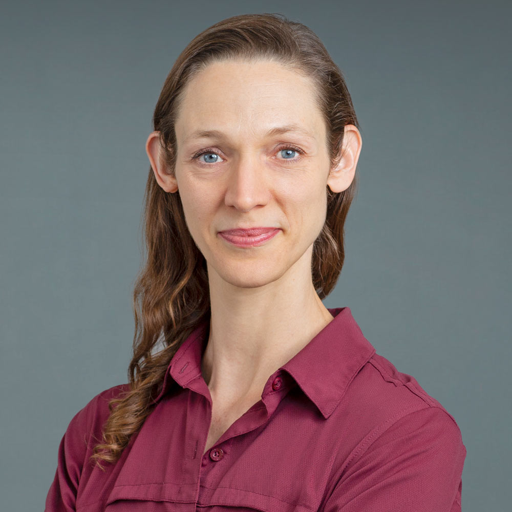 Sarah Plumer-holzman,PT, DPT. Performing Arts & Dance Medicine Therapy