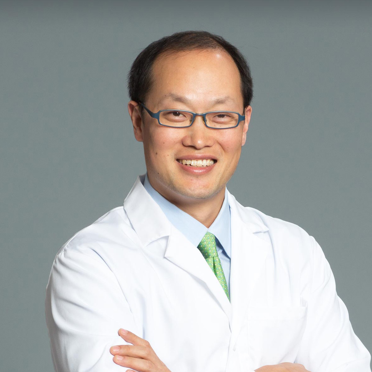 Thomas Youm,MD. Orthopedic Surgery, Shoulder & Elbow Surgery, Sports Orthopedic Surgery