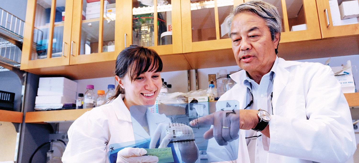 Dr. Moses Chao in His Lab with a Colleague