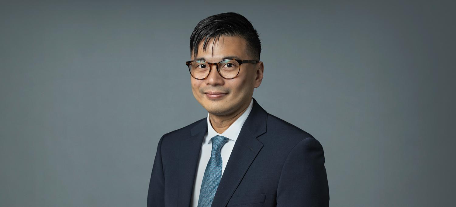 Dr. Jonathan T. Yang