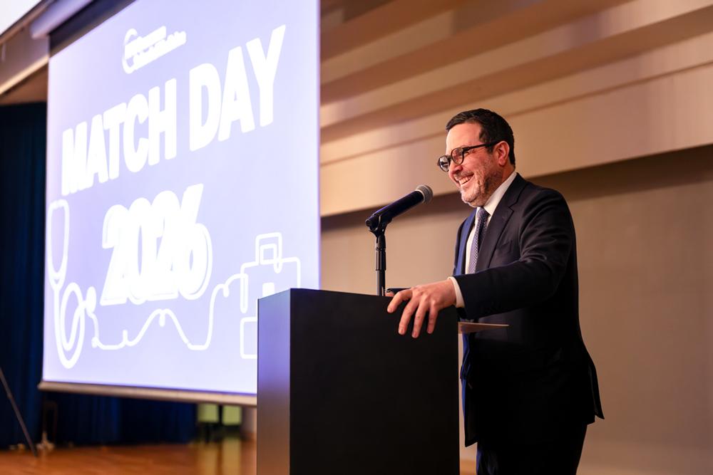 Dr. Kimmelman addresses students and faculty.